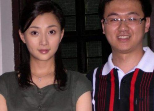 殷桃的三任丈夫是誰(shuí)，為什么嘴唇上總是有一個(gè)印子